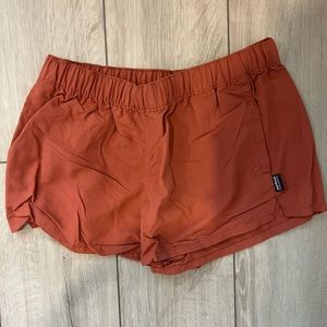Patagonia BARELY BAGGIES SHORTS (Small)